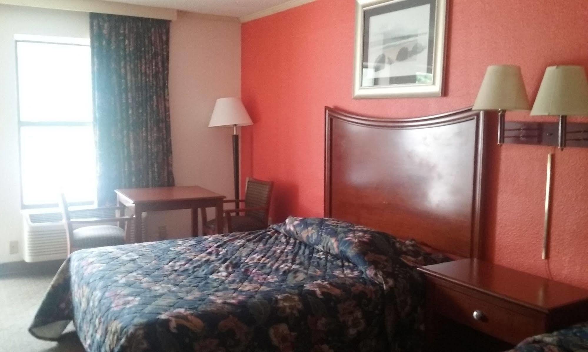 Best Inn Formerly Known As M Star Hotel Chickasaw Bagian luar foto